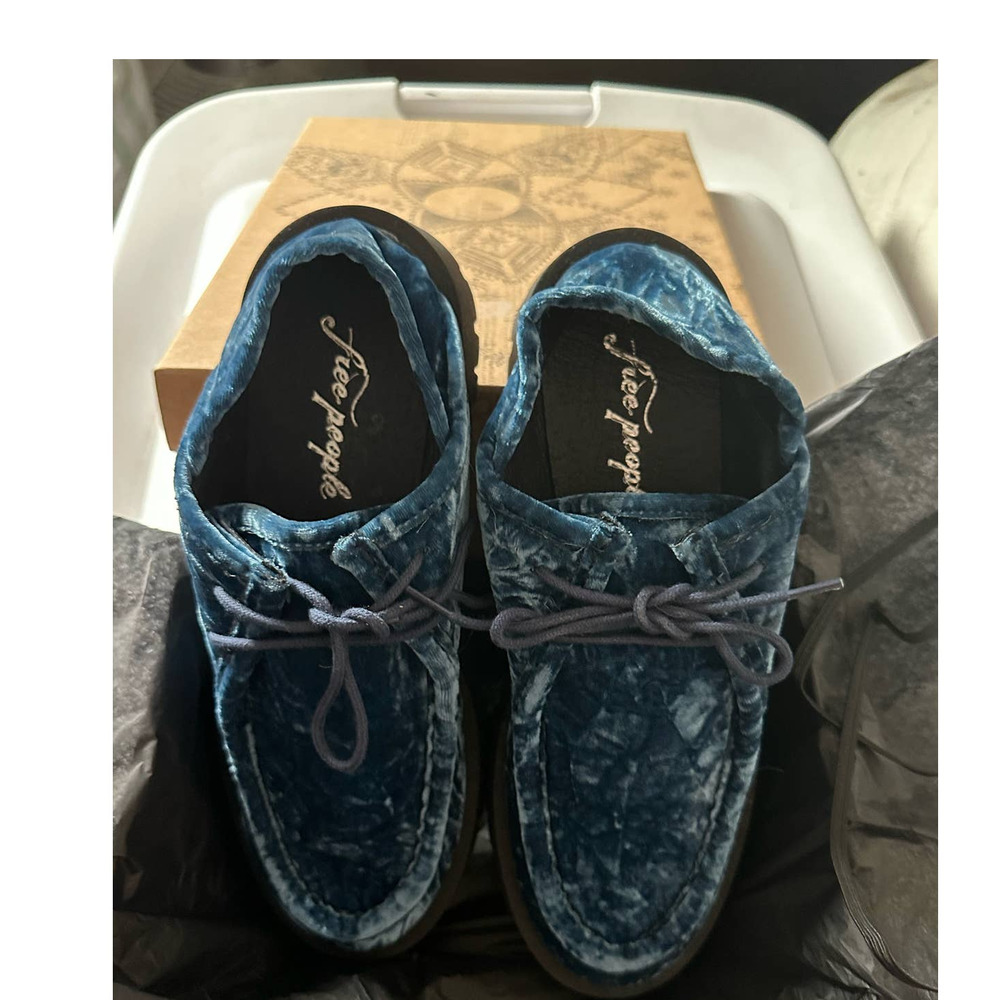 New FREE PEOPLE Convertible Velvet Loafer Oxford Disco Indigo Sz 39